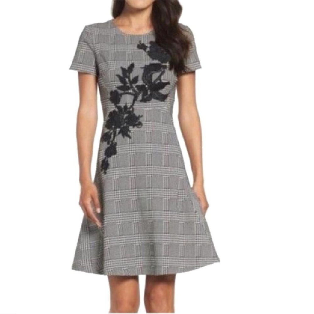 Professional and elegant Betsey Johnson dress